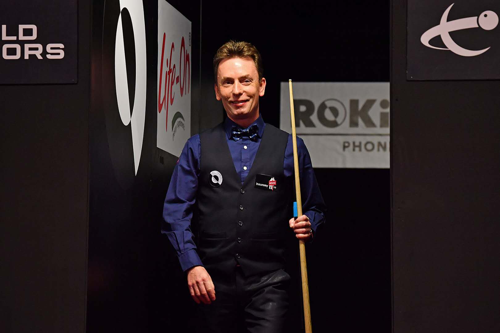 在彼此间建 在彼此间建