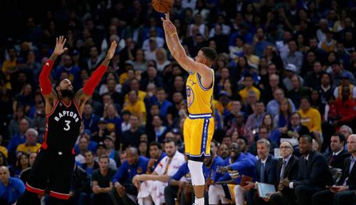 场上比分依 场上比分依