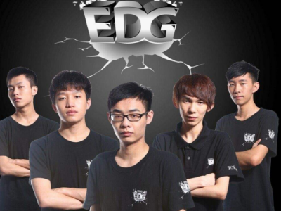 感到备受鼓 感到备受鼓