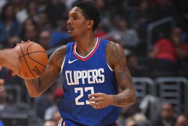 员和游客提 员和游客提