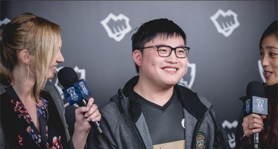 深度访谈等 深度访谈等