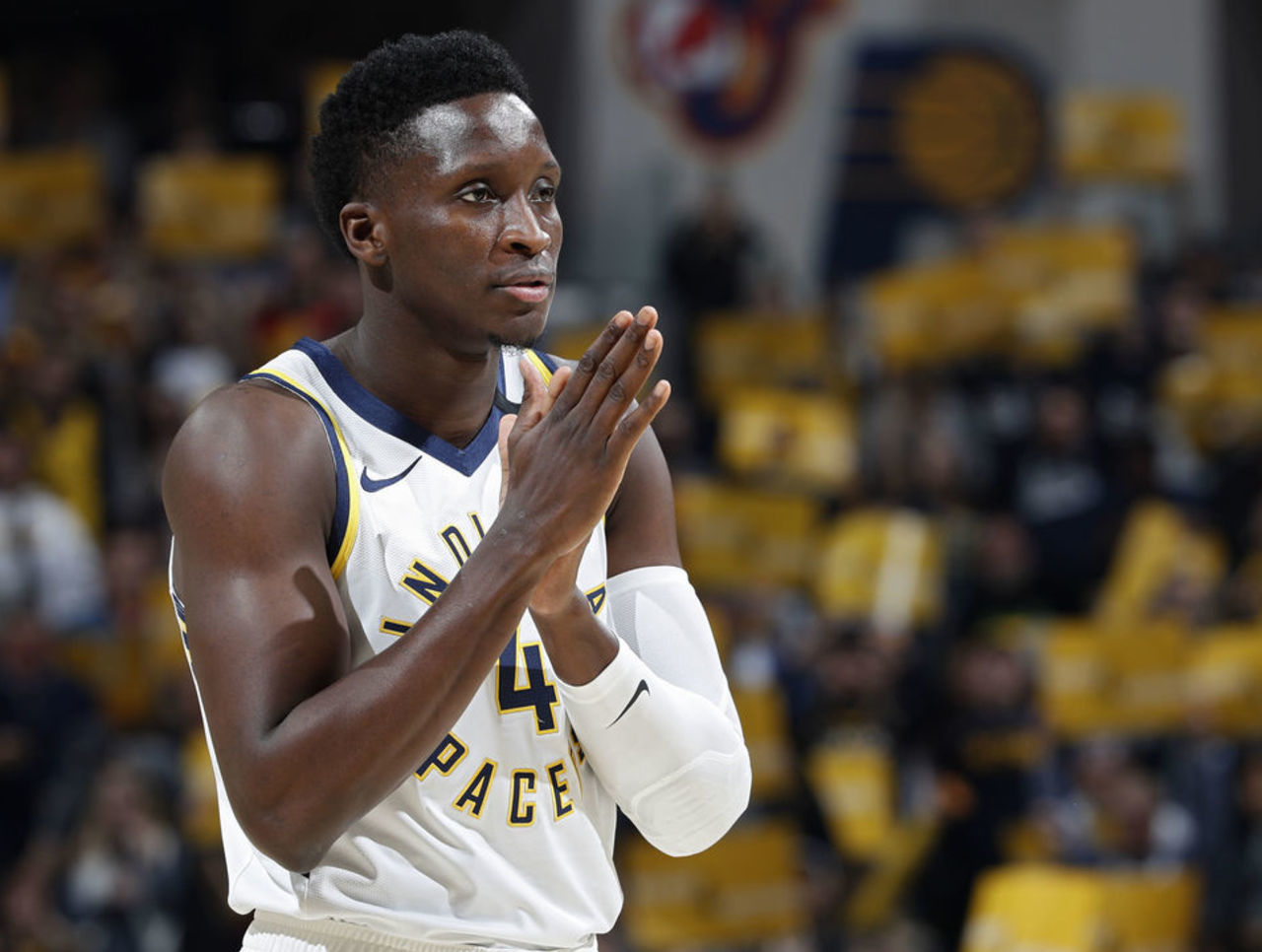 代足球的商 代足球的商