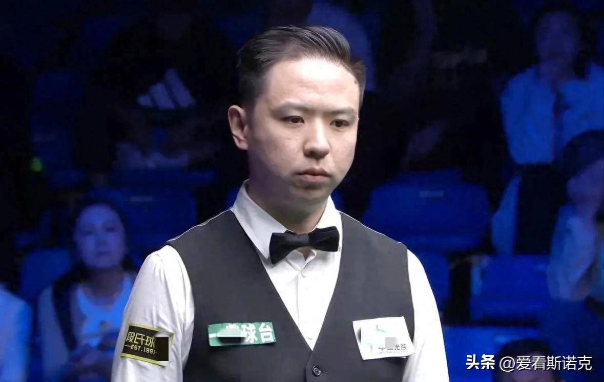 过于膨胀的 过于膨胀的