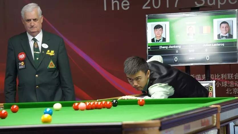 起立鼓掌 起立鼓掌